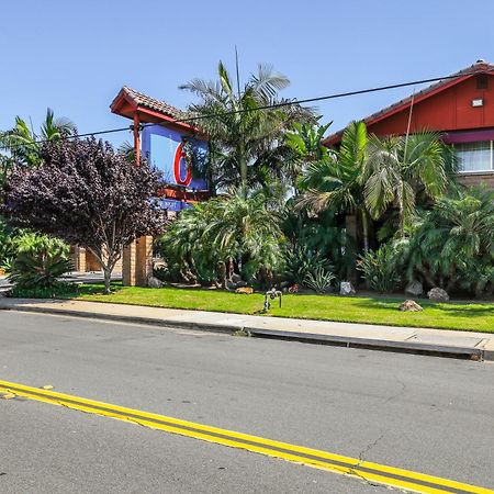 Motel 6 Carlsbad, Ca- North Exterior foto